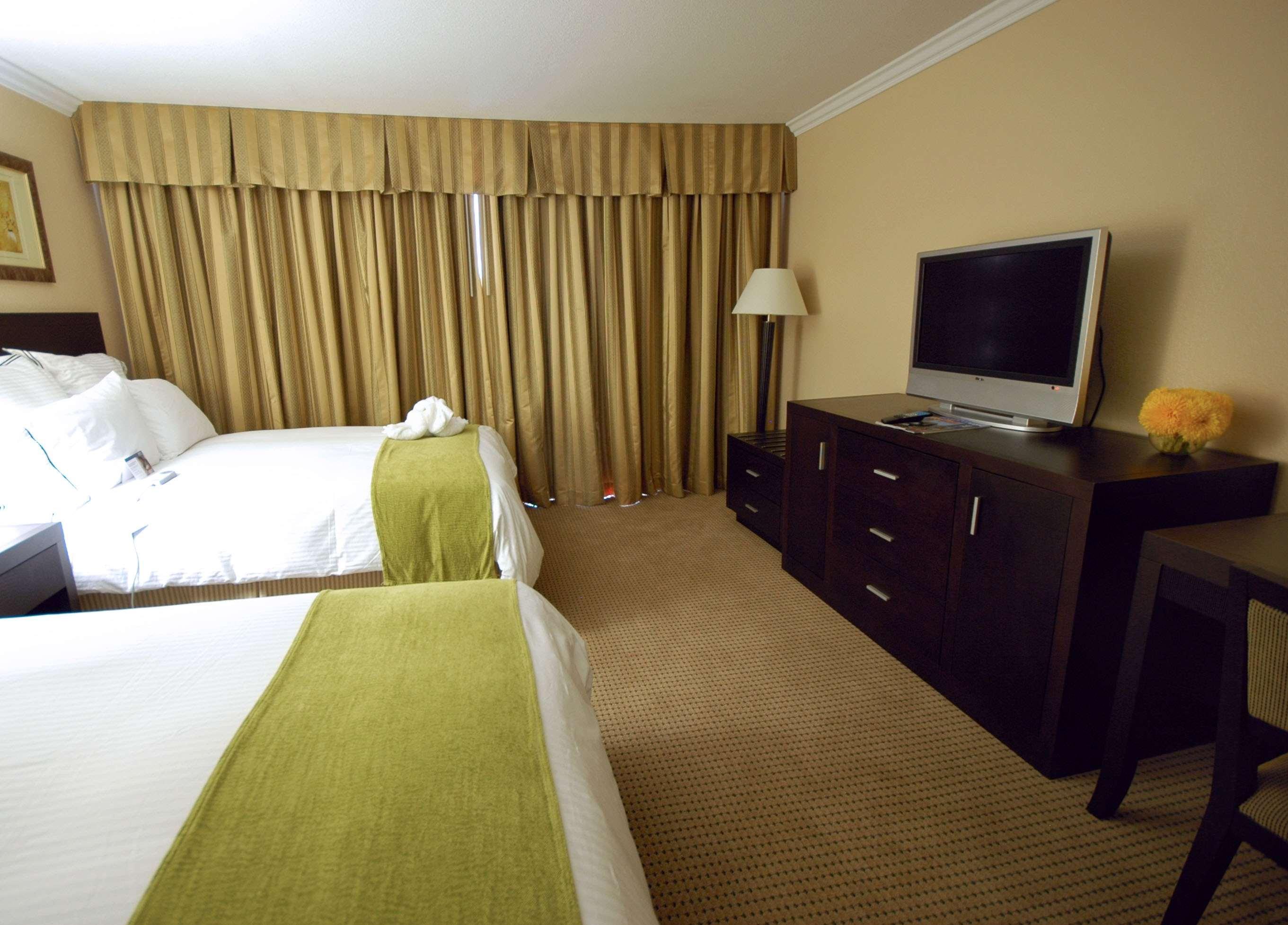 Buena Park Grand Hotel & Suites Exterior photo