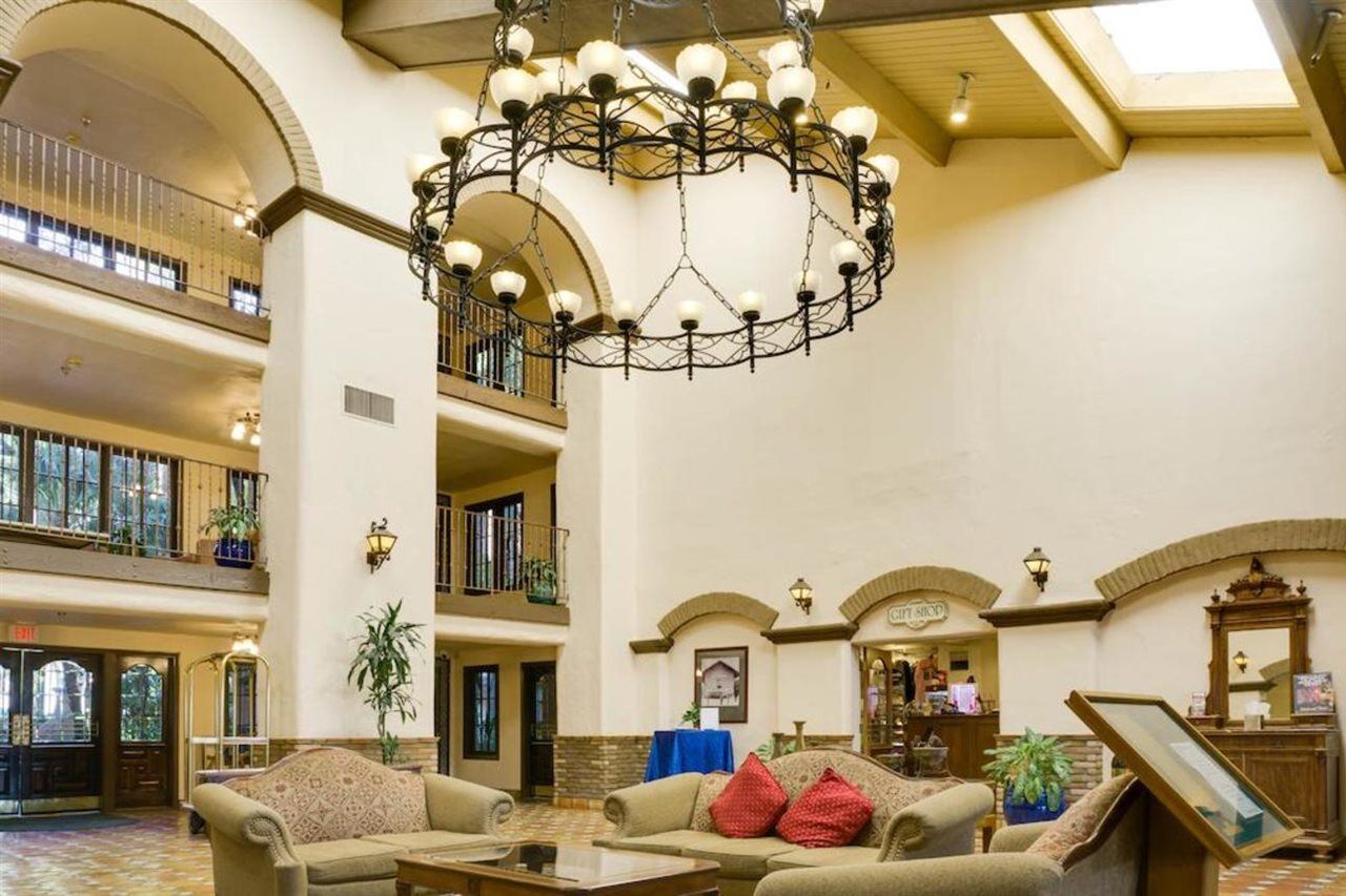Buena Park Grand Hotel & Suites Exterior photo