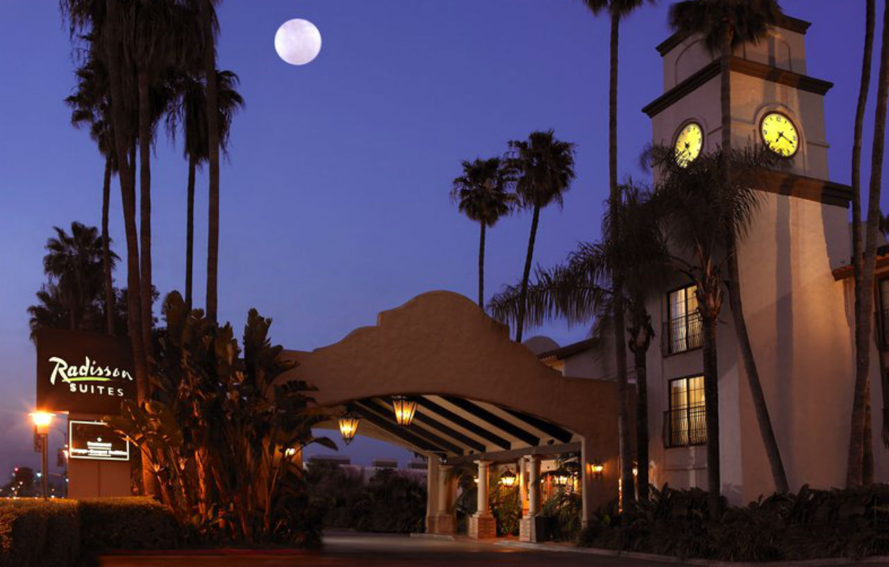 Buena Park Grand Hotel & Suites Exterior photo